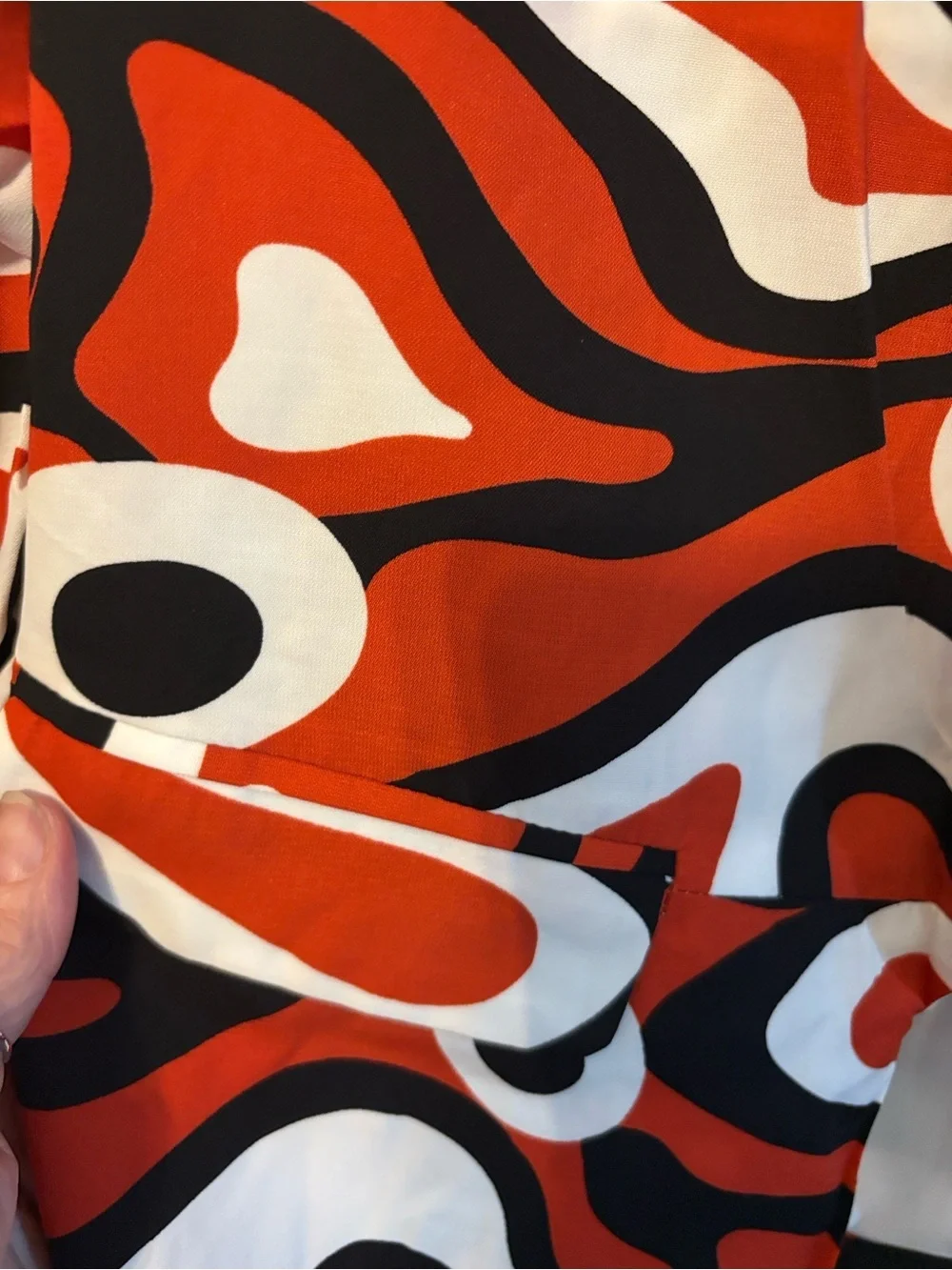 Ovi Open-Front Blazer in Red, Black & White Abstract Print